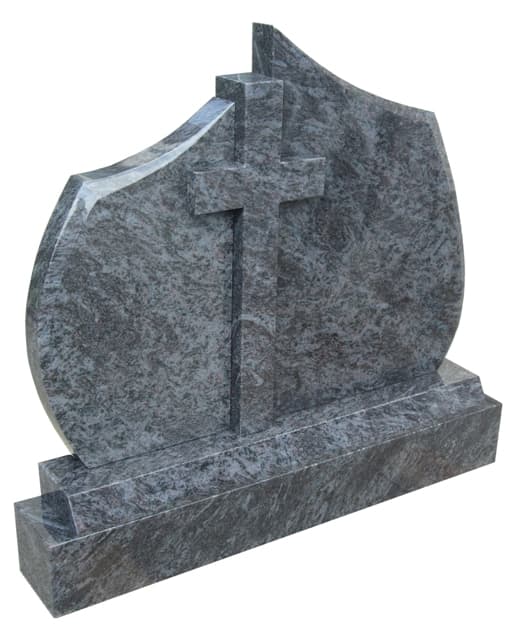 Masiven dvojni nagrobni spomenik iz temnega granita.