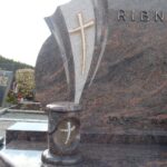 Detajl obdelave granitne plošče – poliranje.